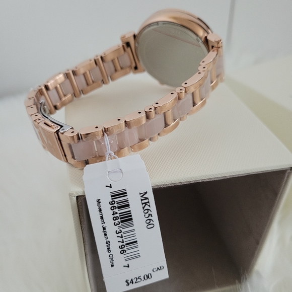 ❗ SOLD ❗ BNWT Michael Kors watch ❗ - Picture 6 of 8